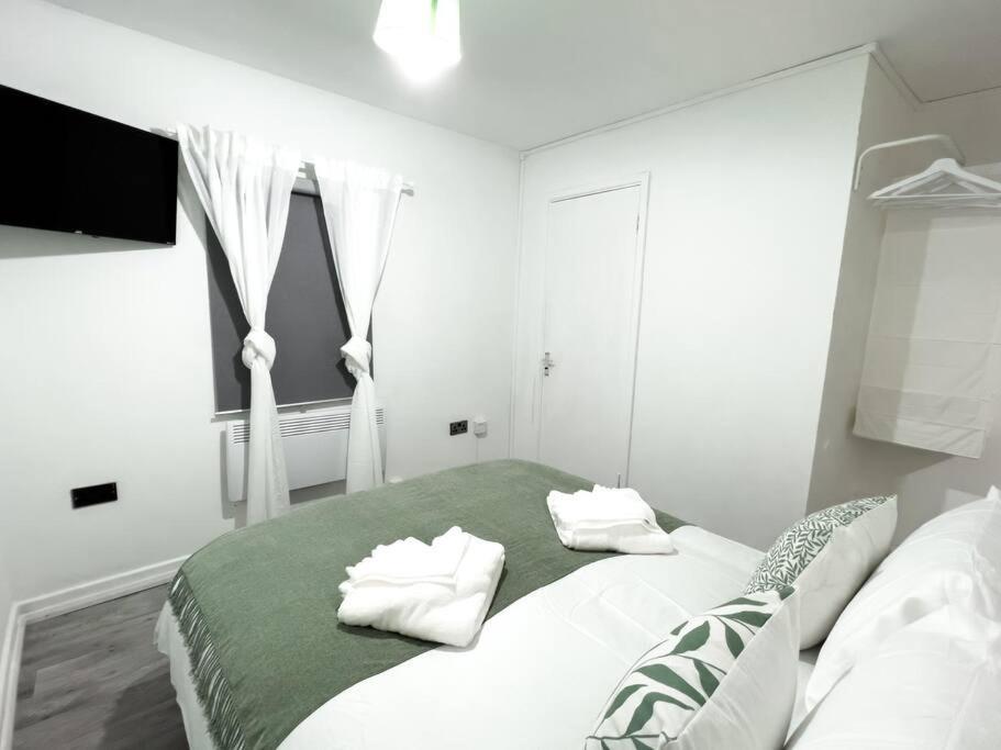 Appartamento With Bathroom And Kitchen 20 Minutes From Londra