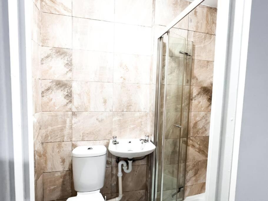 With Bathroom And Kitchen 20 Minutes From Appartamento *
